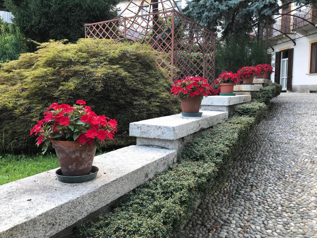 Villa Ombrosa Nebbiuno Exteriér fotografie