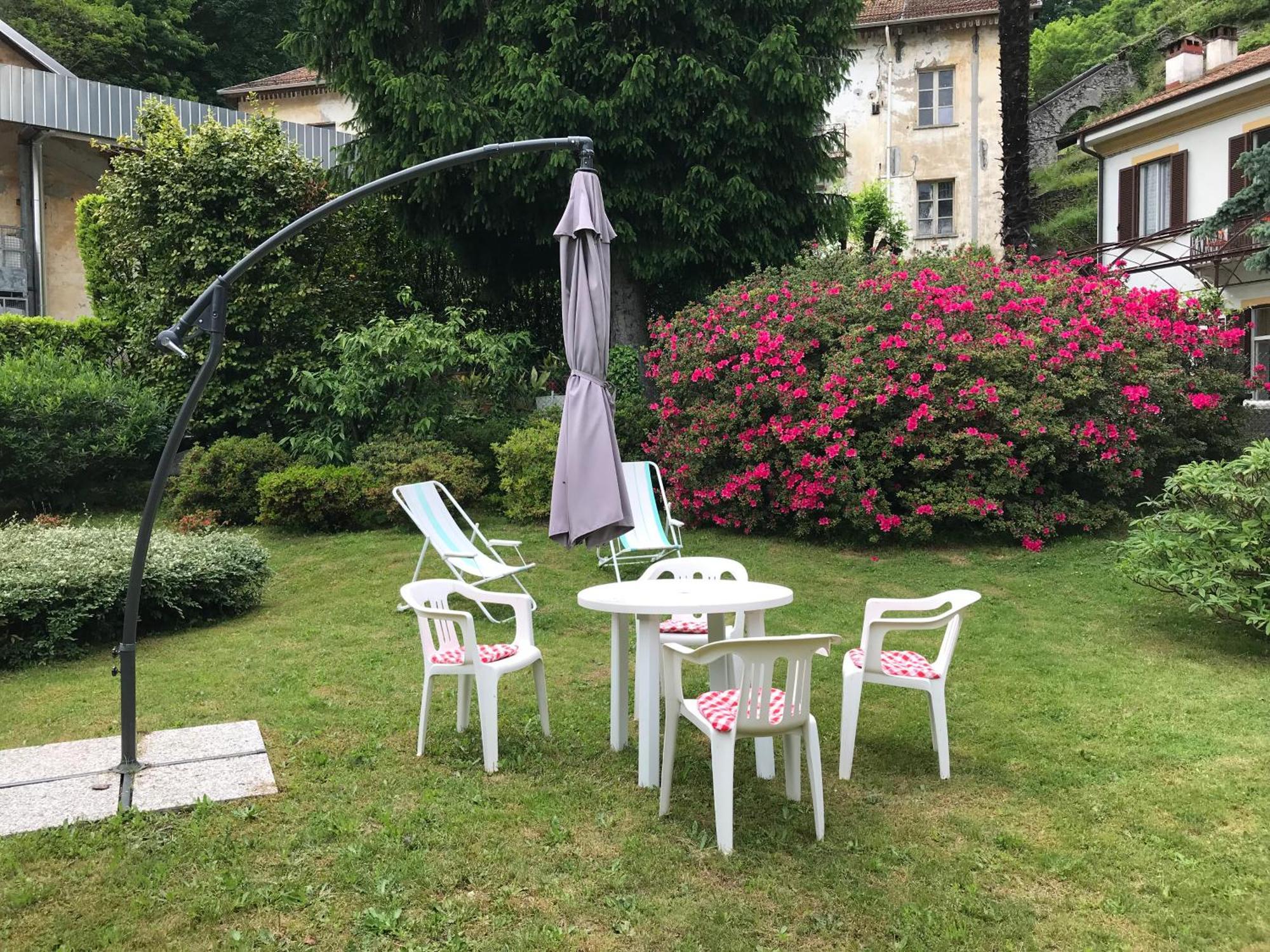 Villa Ombrosa Nebbiuno Exteriér fotografie